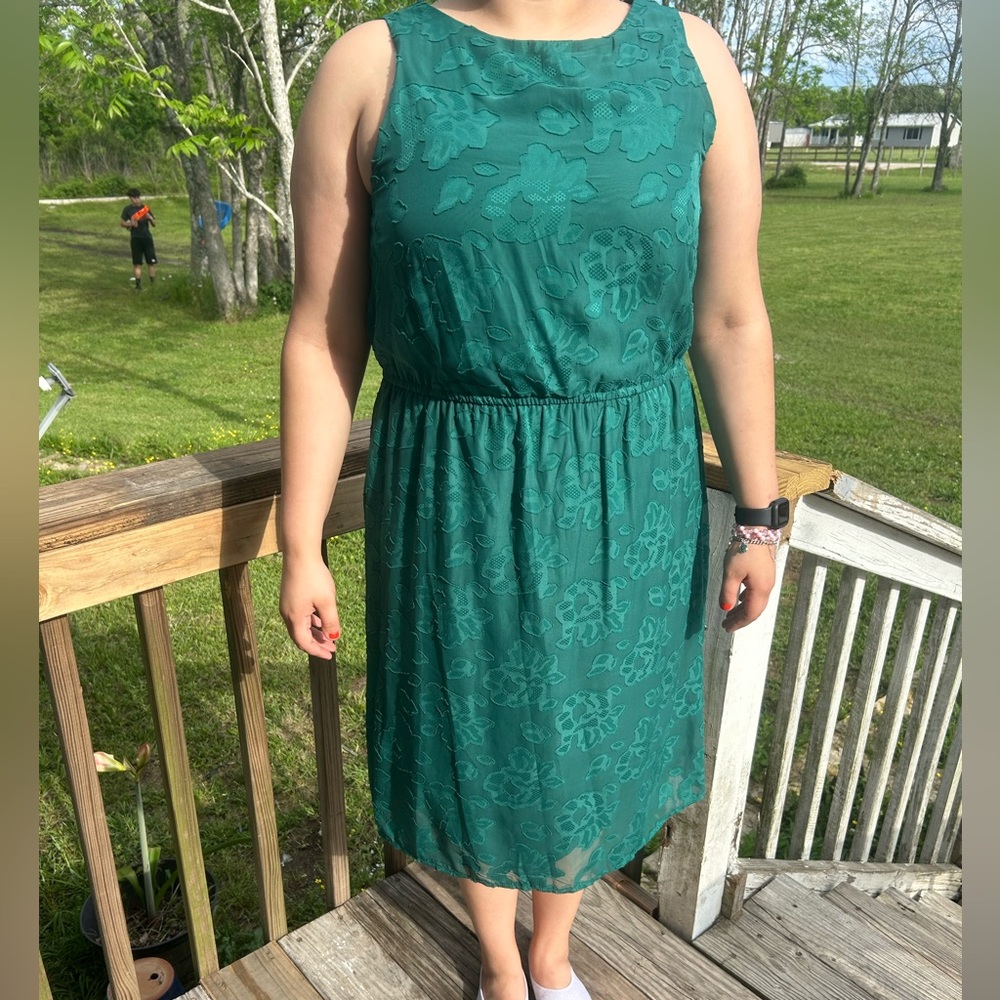 a.n.d ea wy woman dress